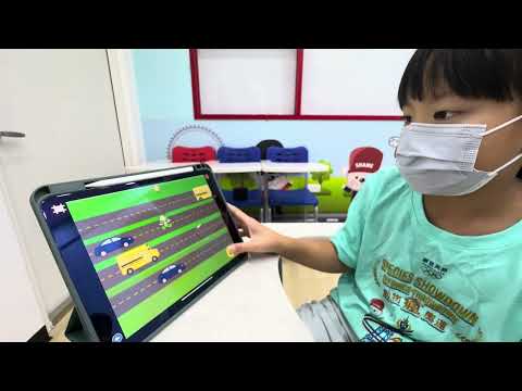 夏恩補習班ScratchJr過馬路遊戲黃O勻-ScratchJr程式競賽-113學年第一學期