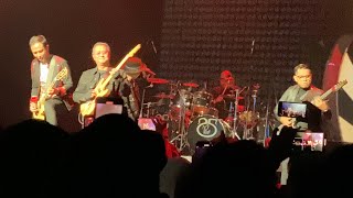 Download lagu Padi - Sang Penghibur (3rd December 2022 @ Zepp KL) #padireborn #padirebornliveinkl mp3