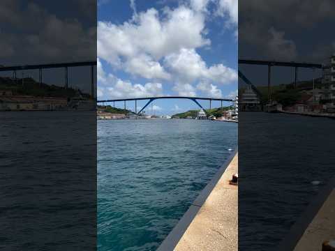 Otrobanda Wilhelmina brug view #curacao #adventuretourism