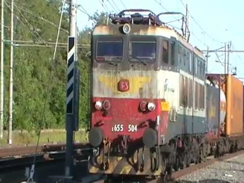 E655.504 in partenza da Pomezia col TC 57004 per Gallarate