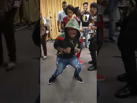 Megla praise watch jossy Joe playing organ live re