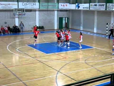 ŽRK Cement Beočin - ŽRK Vojvodina Novi Sad Zimska liga 2011 - Highlights.avi