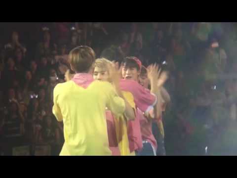 160903 ASTRO playing 'Pak Ganern' at MBC Show Champ in Manila