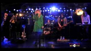 The Asteroids Galaxy Tour - Around The Bend - Live on Fearless Music