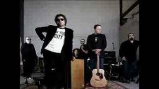 Corazón De Bronce Lyrics English Translation