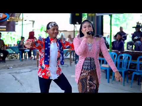 Podang Kuning Garap Gecul ~ Siti Sinden feat Eko mc - Dewata indonesia