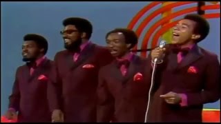 Smokey Robinson &amp; The Miracles Perform &quot;The Tears Of A Clown&quot; Live In 1971!