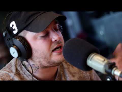 Zeballos canta Asimetría