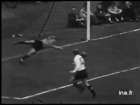 Ernst Stojaspal (Áustria) - 01/11/1951 - França 2x2 Áustria - 1 gol