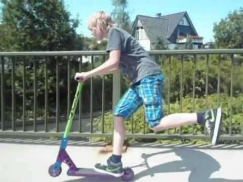 Lenni Wiedelah scooter edit 2012