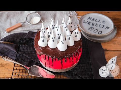 Halloween Torte (Red Velvet Cake)