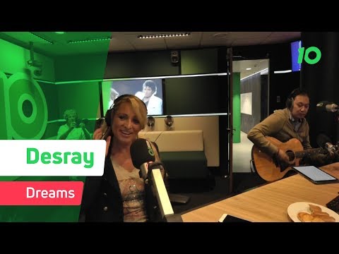 Desray van 2 Brothers on the 4th Floor doet Dreams akoestisch