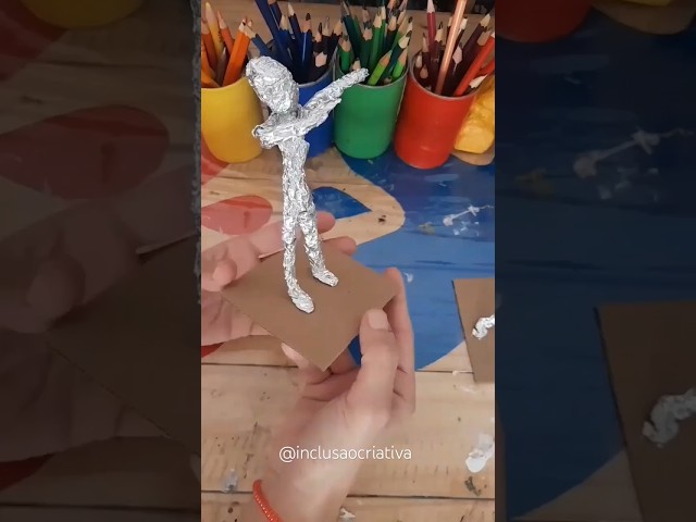Vídeo relacionado con UYUYong 9 Piezas Arte de Papel de Aluminio Actividad Creative Puzzle Puncture Painting Diversión de Papel de Aluminio Foil Art Poke-In Craft DIY, para Kits de Artesanía Educativa