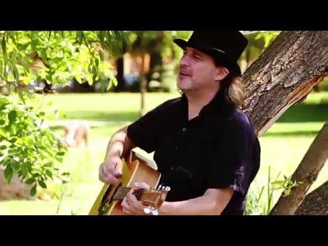 [ Hymne Eintracht Spandau ] Mückenfett - Spandau