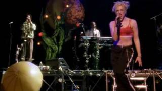 no doubt - total hate ( live tragic kingdom dvd )