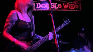 True Widow - Blooden Horse