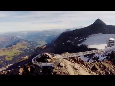 Ta kładka połączyła szczyty szwajcarskich Alp