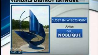 preview picture of video '$30K sculpture damaged, reward of $2K'