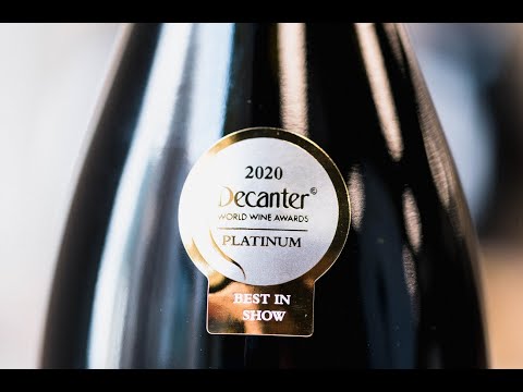 Do medal stickers help sell wine?