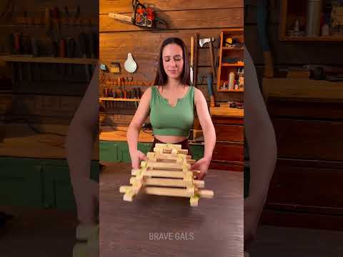 Simple DIY Wood Floor Lamp Idea 💡