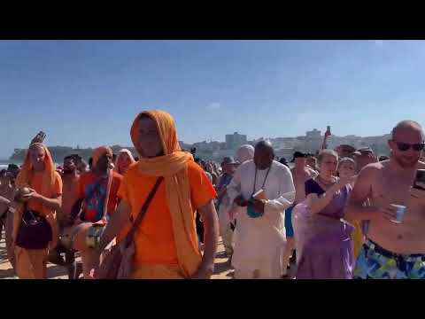 Joyful Hare Krishna Dance at Bondi Beach | ISKCON Celebration 🌊🎶