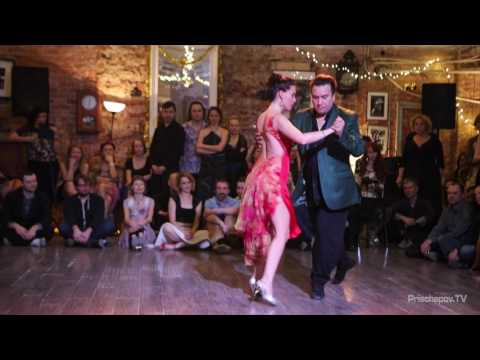  Mariano Frumboli  and  Juana Sepulveda  are  dancing  to  a  tango  by  Carlos di Sarli  at  Planetango Moscow  in  2017