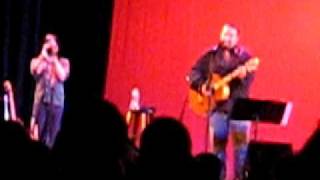 Raul Malo -- I Guess The Lord Must Be In New York City