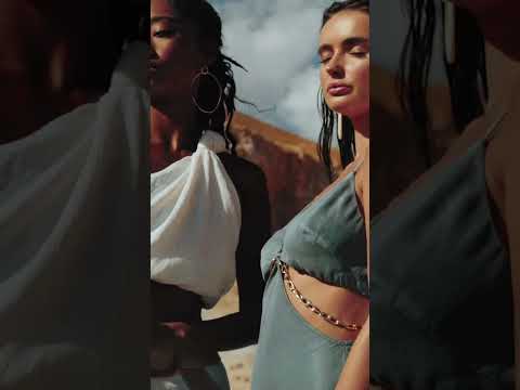 Rawanne feat Karina - Favorito #Viralgirl #music #hit #viral #Hot #Summer #Beauty