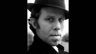 Tom Waits | on a foggy night