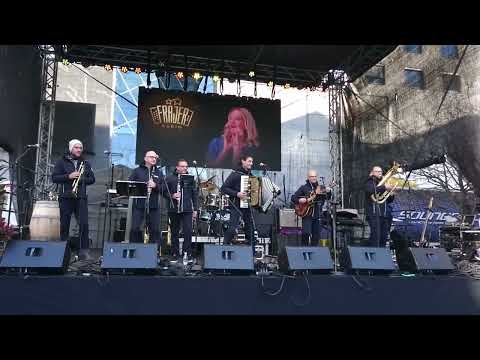 Pajdaši/Oberkrainer Kameraden-Mi ne gremo na drug planet/Wir bleiben hier auf dieser schönen Welt