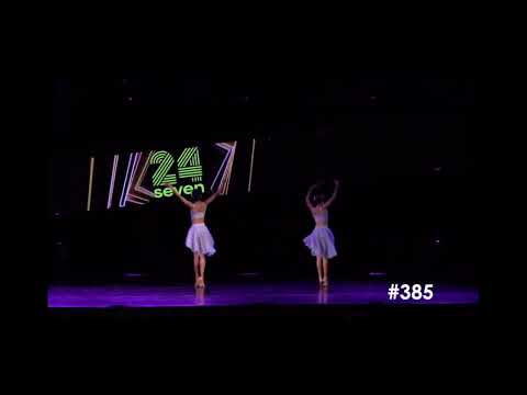 me and @Look_A_lana ‘s duo at reverb