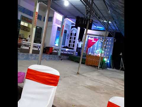 Chàng trai hát đám cưới Thằn Bé Cầm Quyền-Xavi cực sung.