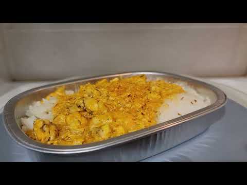 Can you microwave aluminum trays?