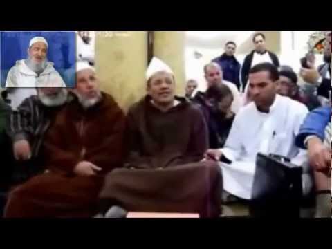 ALGERIE vs MAROC LE SCHTROUMPF SANGLANT ALI BELHAJ PLEURE LE GRAND SCHTROUMPF YACINE