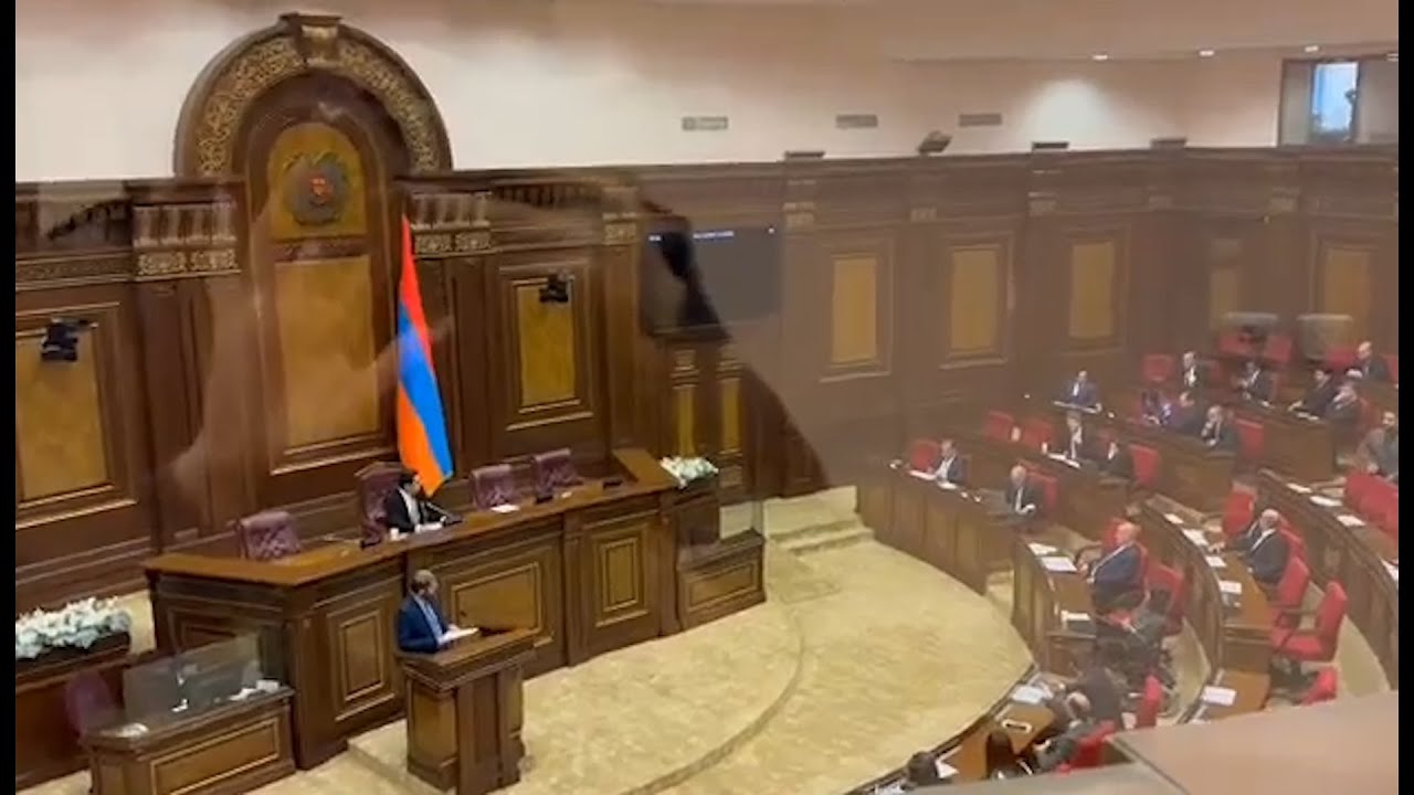 Ի՞նչ եք խոսում. Ալեն Սիմոնյանը դիտողություն է անում նախարարներին