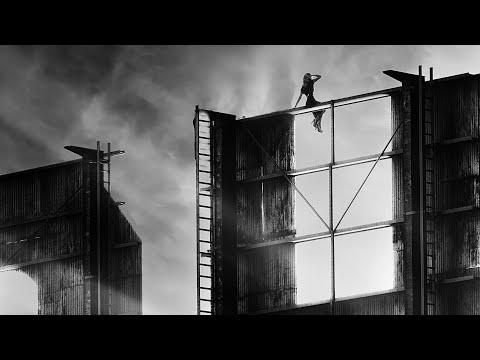 THE WOMAN WHO JUMPED OFF THE HOLLYWOOD SIGN: The Tragic Tale of Peg Entwistle