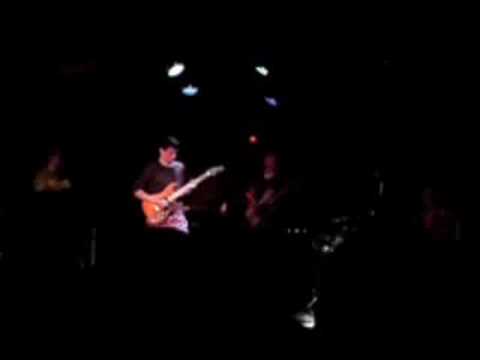 Mattrach Live in Paris - Play's song