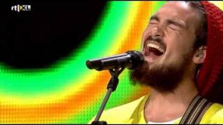 Lenny Ryan Keylard - Baby Get Higher - Live bij The Voice of Holland (26 nov) (HQ)
