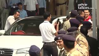 Sanjay Dutt Coming Out Of Yerwada Jail after completing his sentence Full Video