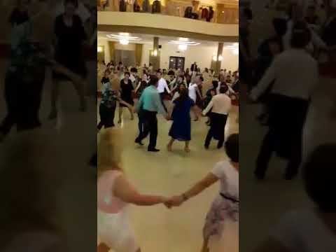 Formatia Modern Campulung Muscel- Instrumentala la o nunta mare ( LIVE)