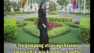 Download lagu Ojo Pamrih - Dwi Ratna - Mutiara. mp3