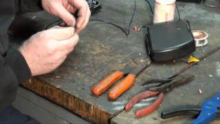 the wiggle test. being used to pinpoint an electrical issue on a VW