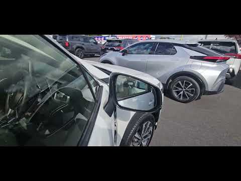 Toyota Corolla Cross 1.8 Hybrid Sol 5dr - Image 2