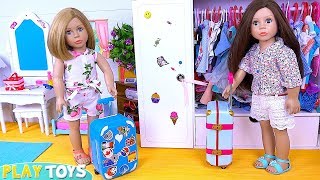 Download lagu Bonnie Pearl Pack Doll Clothes in Travel Suitcase in the Bedroom! Play Toys story for kids! mp3 Download lagu Bonnie Pearl Pack Doll Clothes in Travel Suitcase in the Bedroom! Play Toys story for kids! mp3