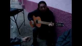 preview picture of video 'Las abandonadas Los Muecas canta Pancho Mendoza ex mueca.'
