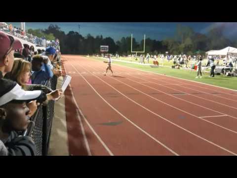Regional at Zachary 4/27/2017 S.Hollier 200m Chs