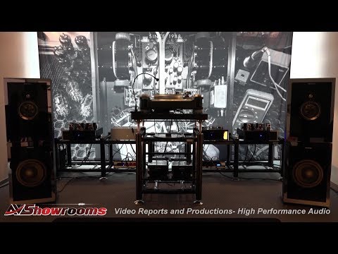 download lagu mp3 mp4 Einstein Turntable, download lagu Einstein Turntable gratis, unduh video klip Einstein Turntable