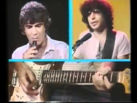 Video thumbnail for Roeem Rachok Roeem Shakuf - רואים רחוק רואים שקוף