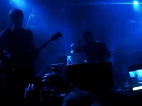 Kaizers Orchestra - Din kjole lukter bensin, mor.