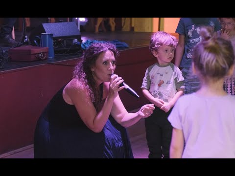 Klárisok: Sose búsulj!